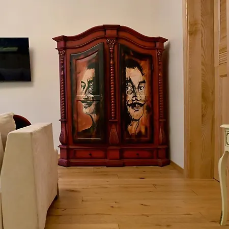 Dali