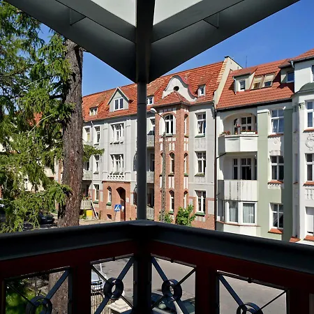 Dali Aparthotel 3*