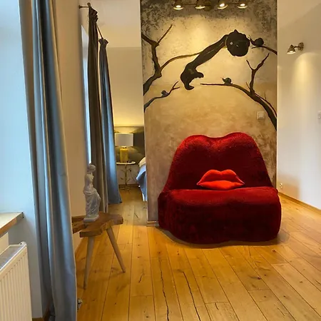 Dali Aparthotel 3*