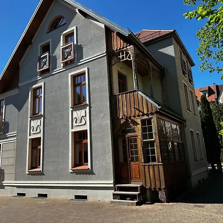 Dali 3*