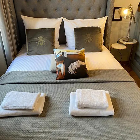 Dali Apartmanhotel 3*