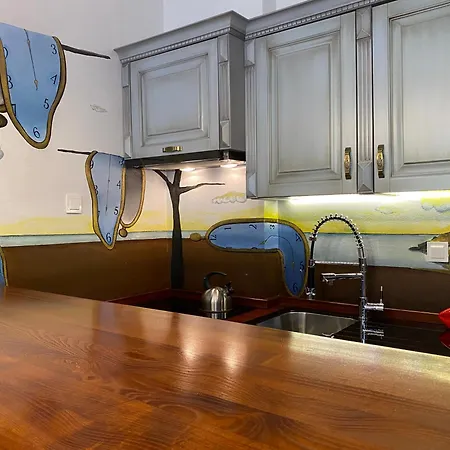 Dali Apartmanhotel 3*