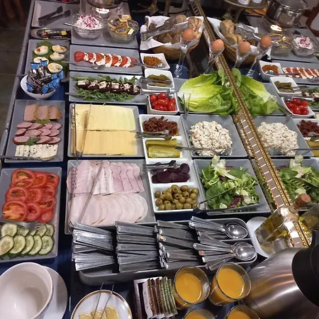 Aparthotel Dali 3*