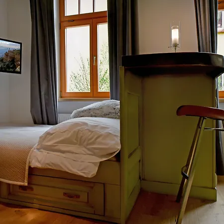 Dali Aparthotel 3*